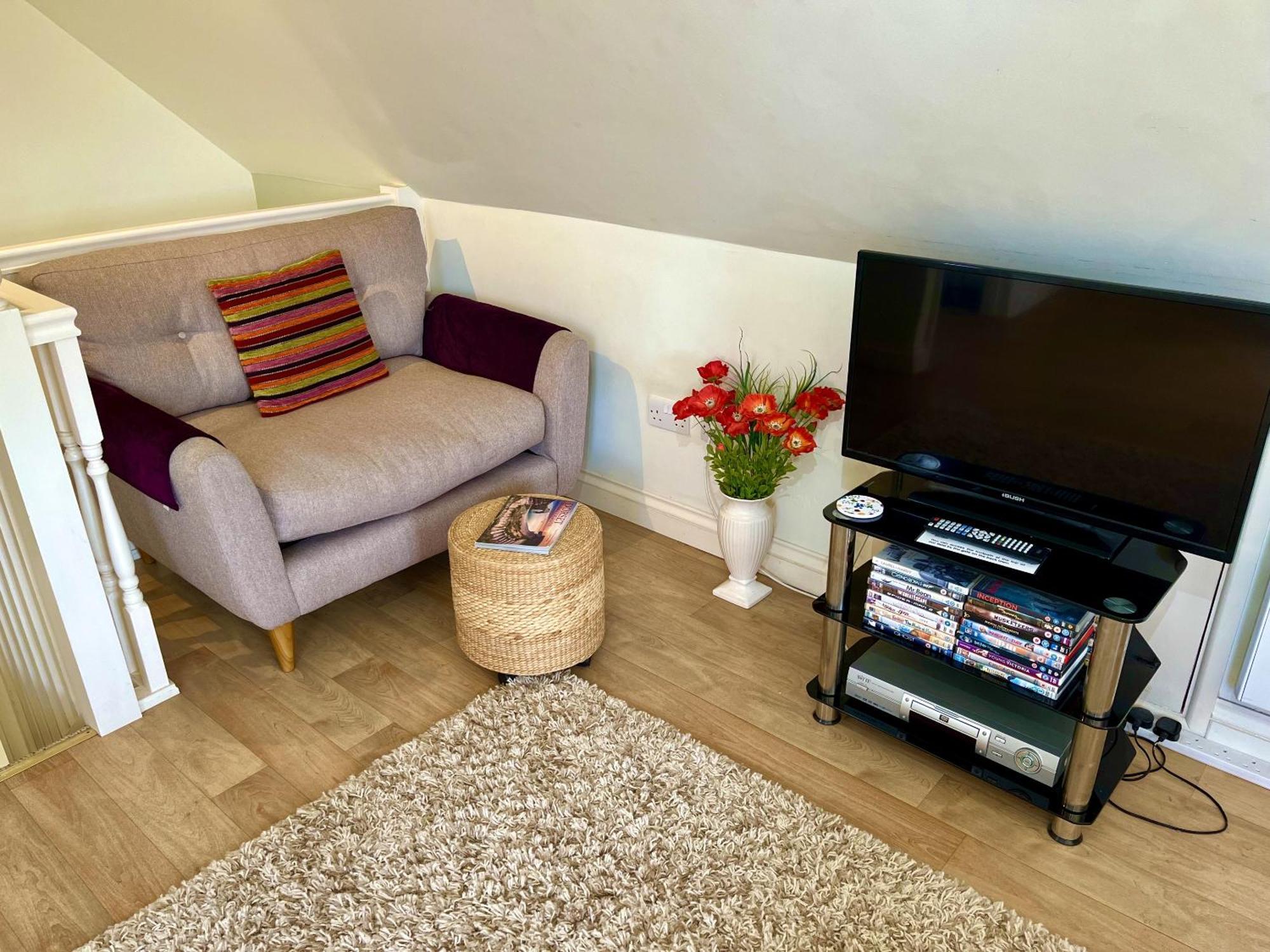 Priors Oak - A Cosy Studio With Countryside Views In Dorset Stalbridge Екстер'єр фото